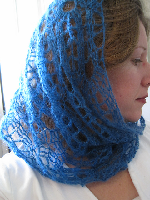 Neck Lace Mohair Cowl