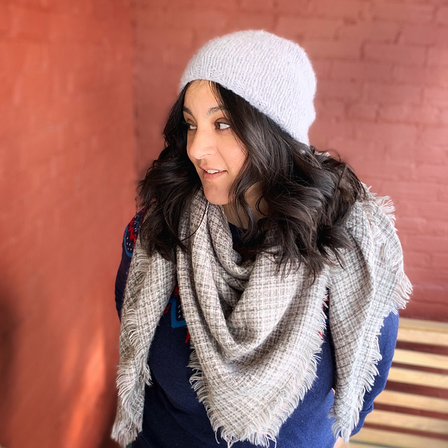 Ravelry Decadent Simplicity pattern by Unwind Yarn House