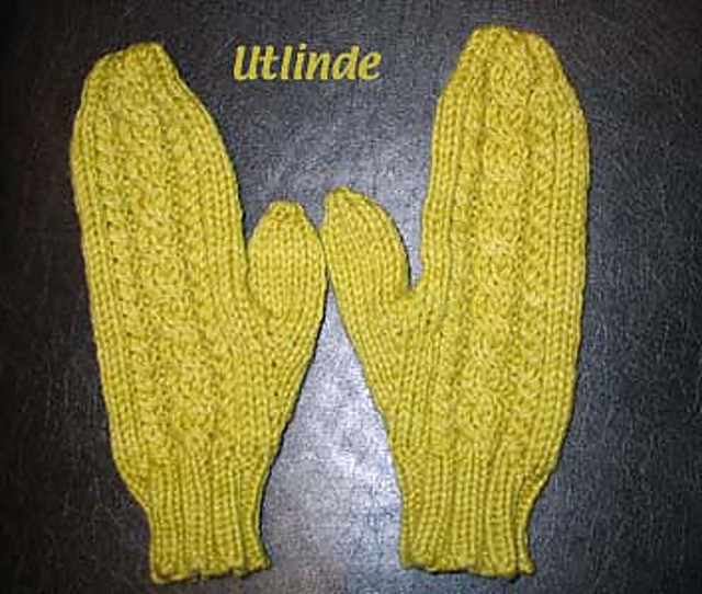 Fäustlinge mit Zopfmuster Mittens cable pattern