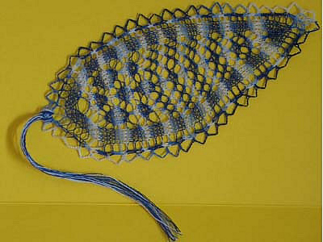 Kunststricklesezeichen Lace Bookmark