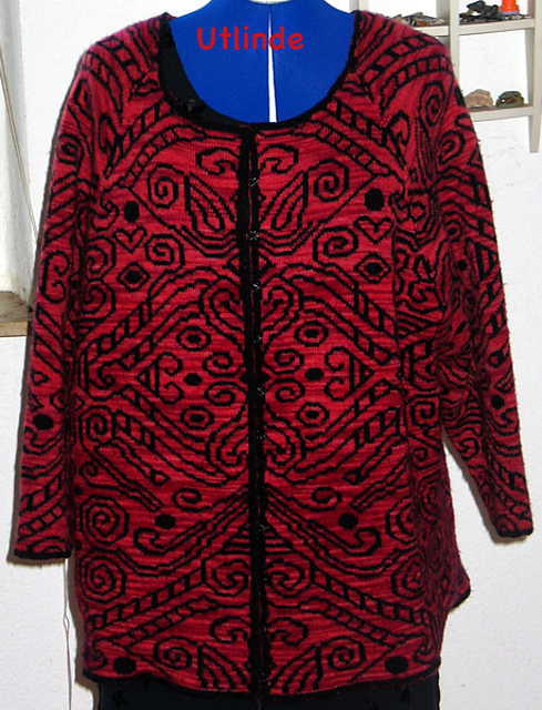 Doppelstrickjacke mit Maorimuster