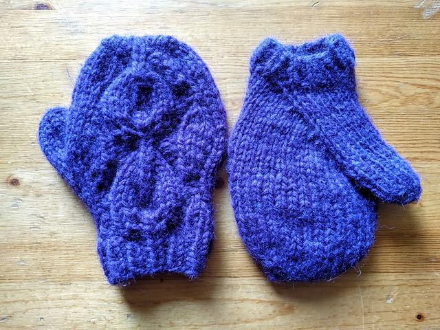 Little Be-Leaf Mittens