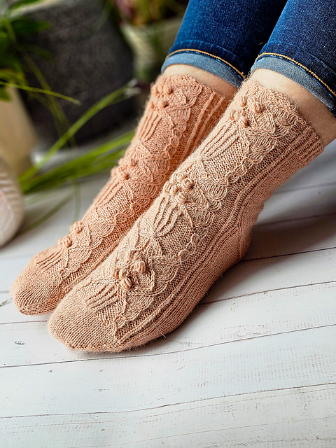 Iduna Socks