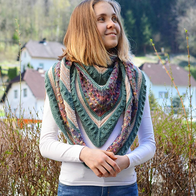 Lavant Shawl