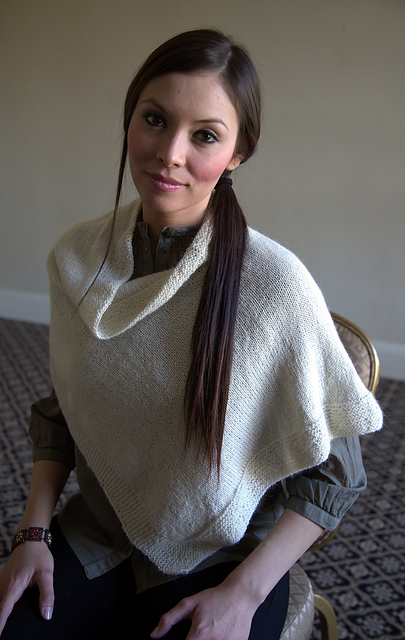 2843 Leightweight Poncho
