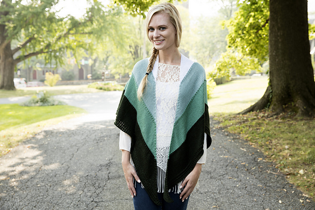 2909 Gradient Shawl
