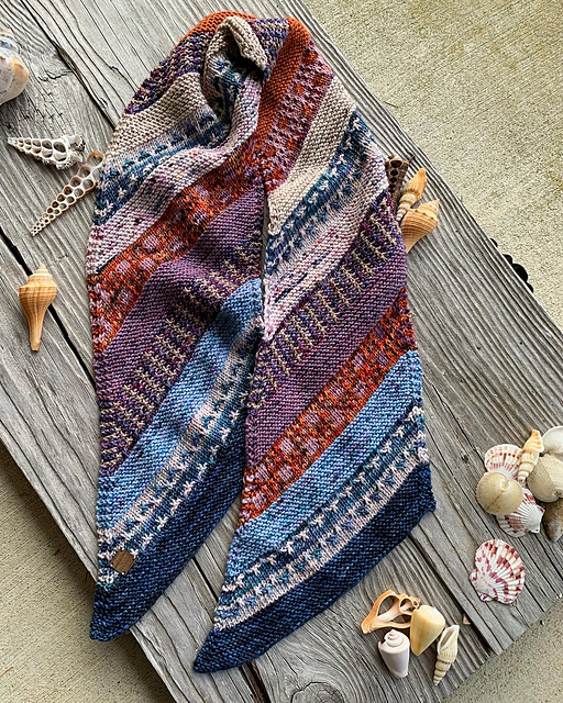 Ravelry: Victorian Winter Wonderland Scarf pattern by Vanessa Ewing