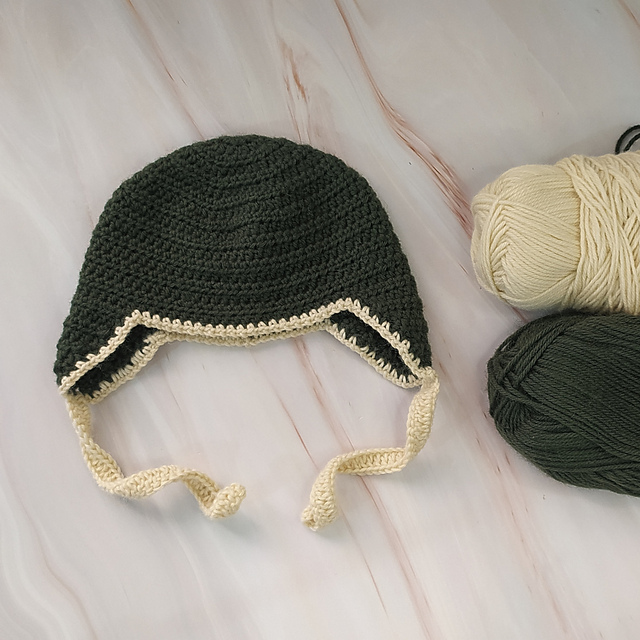 Two tone baby hat