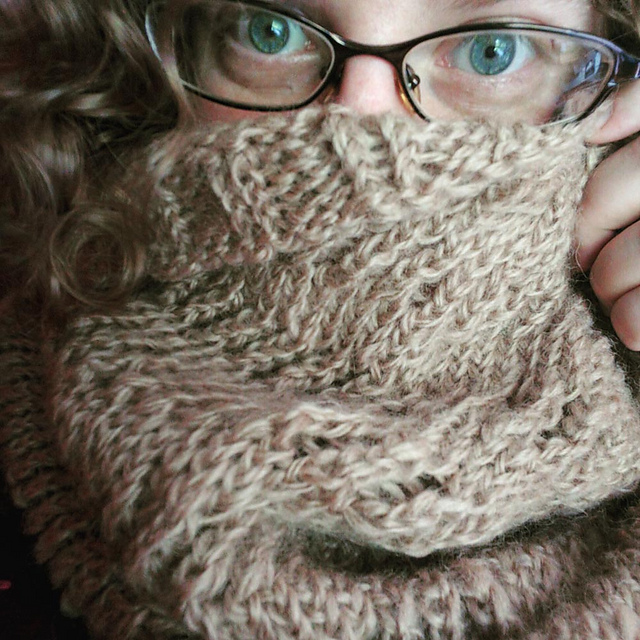 The Wheatland Knit Cowl
