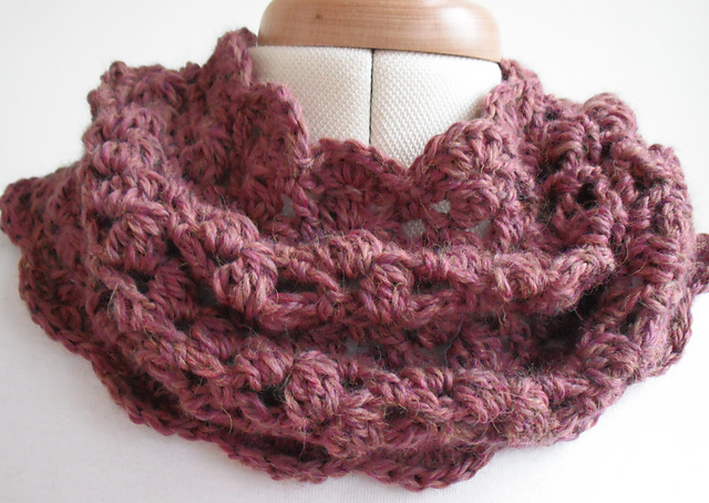 Variations Crochet Cowl