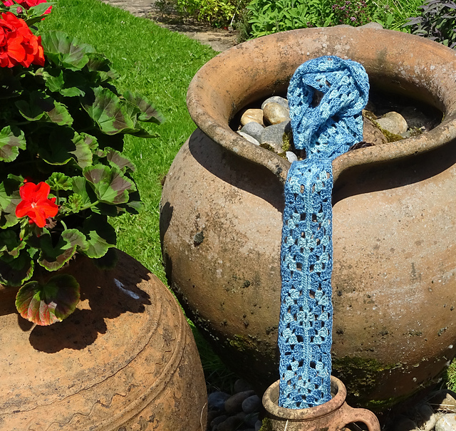 July Crochet Scarf (continuous grannies)