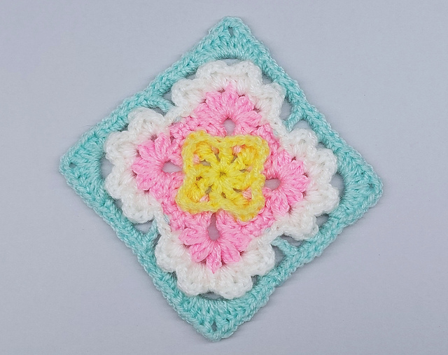 366 days of granny squares / Day 214