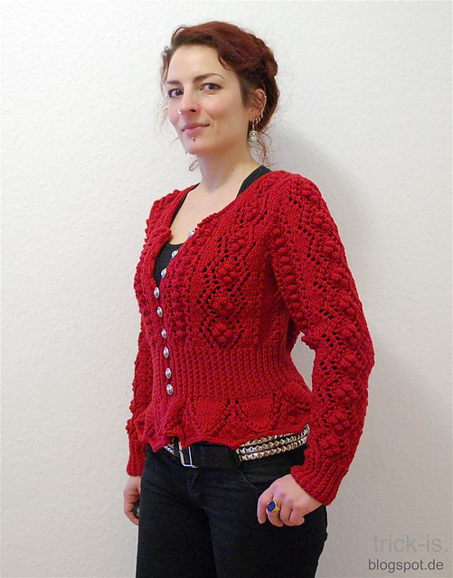 # 18 Jacke mit Lochmuster