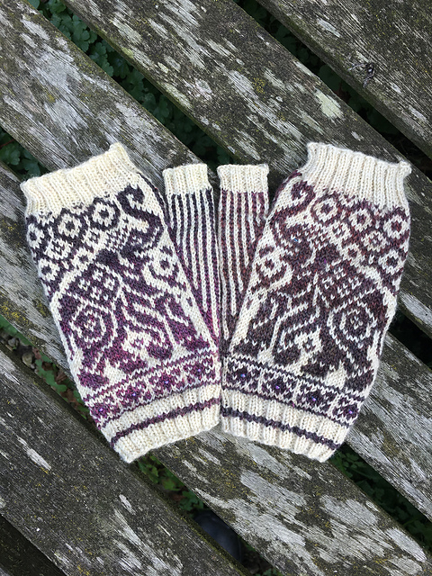 Ellie Mitts