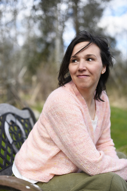 Ravelry: Elma Cardigan pattern by Veera Välimäki