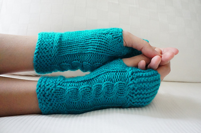 Yashan Fingerless Mitts