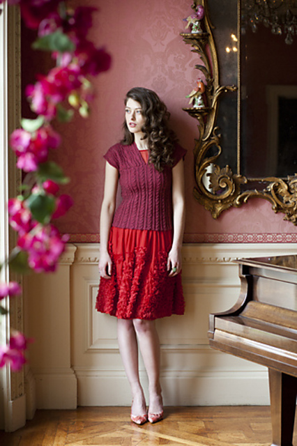 #14 V-Neck Lace Shell