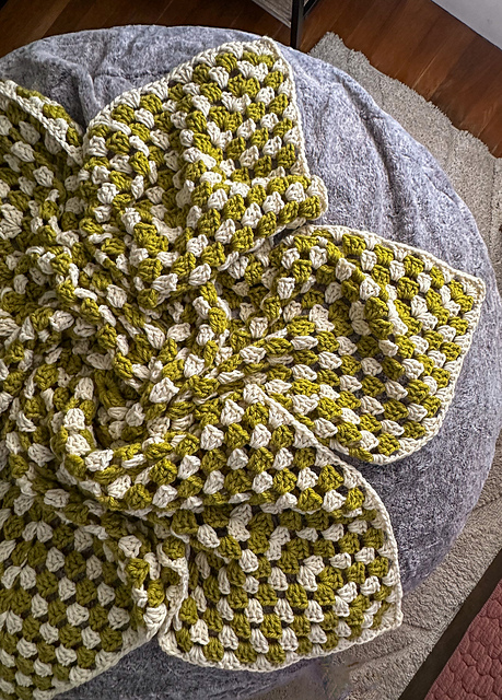 Six Point Throw Blanket