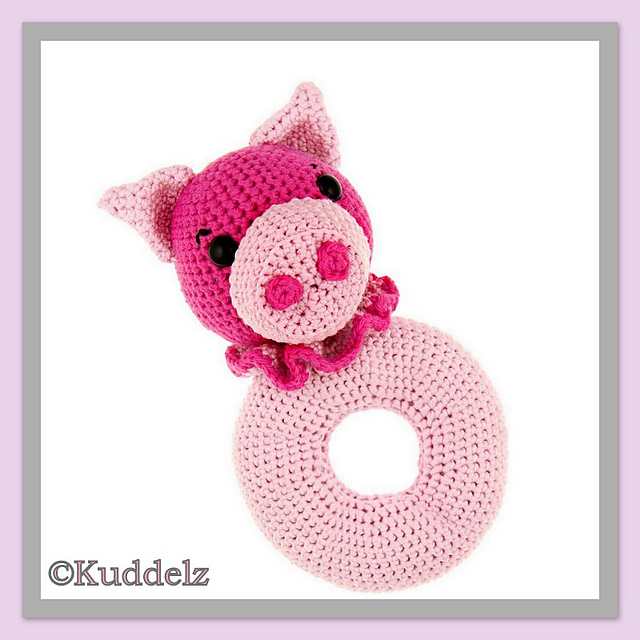 piglet rattle
