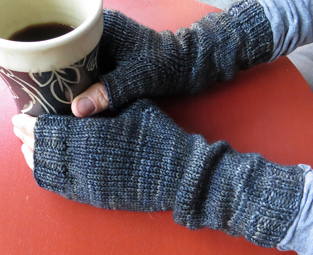 Simple Slouchy mitts
