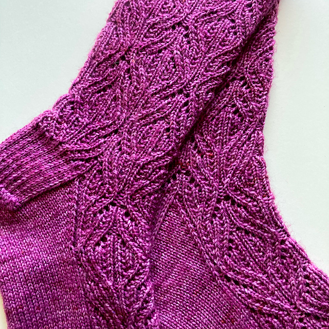 Deco Swirl Socks