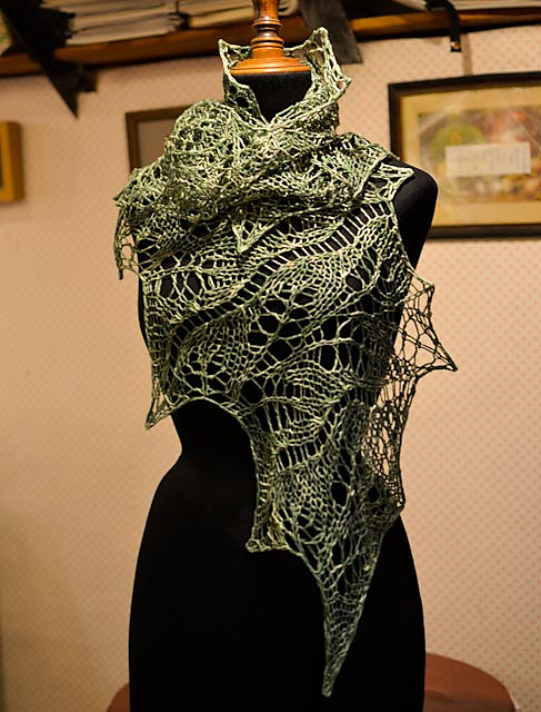 Eliana shawl