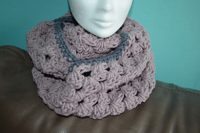 Super Easy Large Winter Cowl