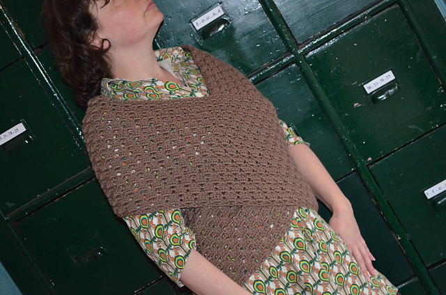 Shawl-vest
