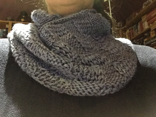 Puff Stitch Snood