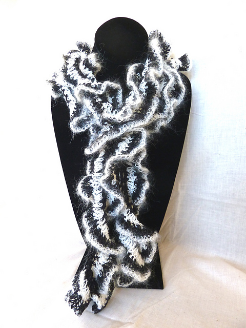 Ladder and Ruffle Scarf