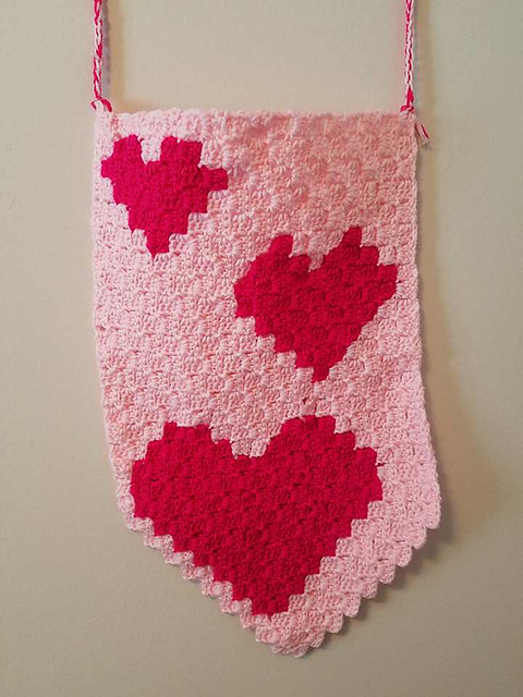 Floating Hearts C2C banner