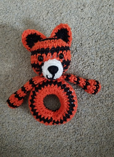 Tiger Rattle Ring