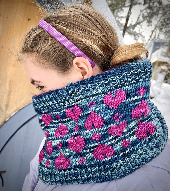 Coeur-de-lis Cowl