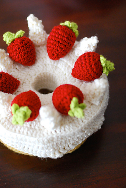 Angel Food Cake Amigurumi