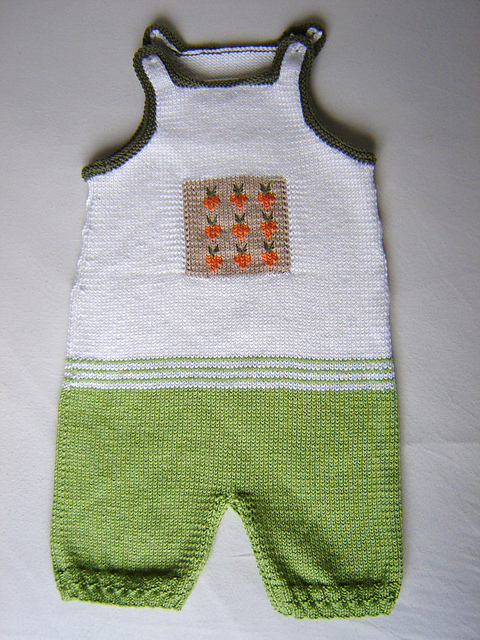 30 - Combinaison, bonnet et chaussettes