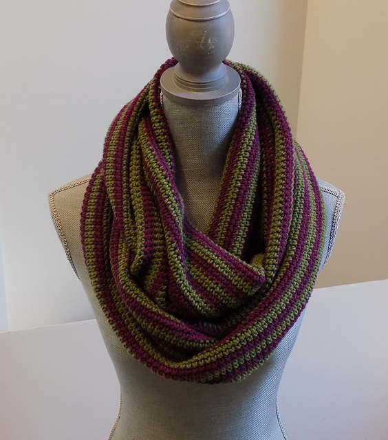 Bergy Infinity Scarf