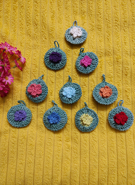 Bloom Bauble