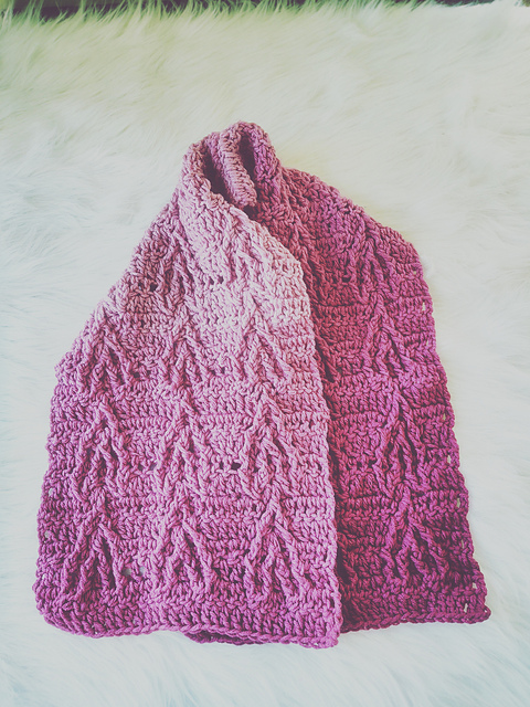 Sweetheart Scarf
