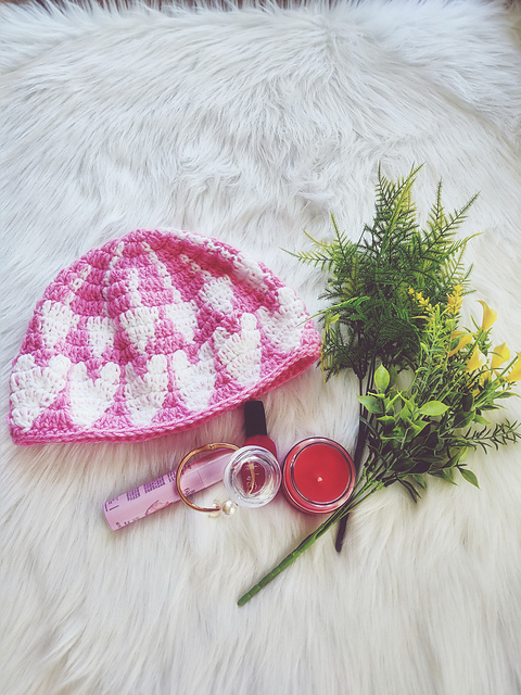 CupidsHeartsBeanie