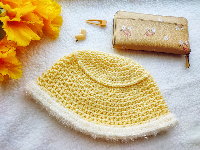 Marzipan hat