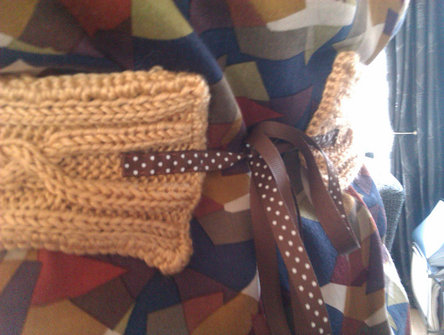 Ribbon-tied belt