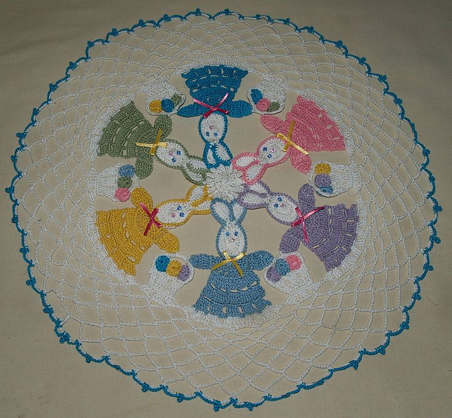 Crochet Easter Bunny And Basket of Eggs Doily Pattern