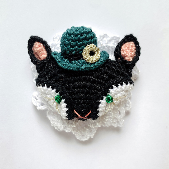 Purdy Cat Brooch