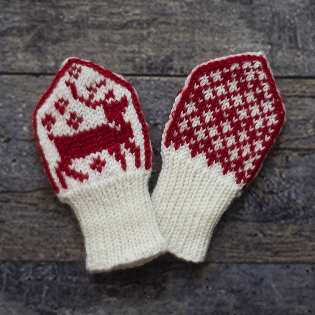 Minijulevotter / Tiny Christmas Mittens