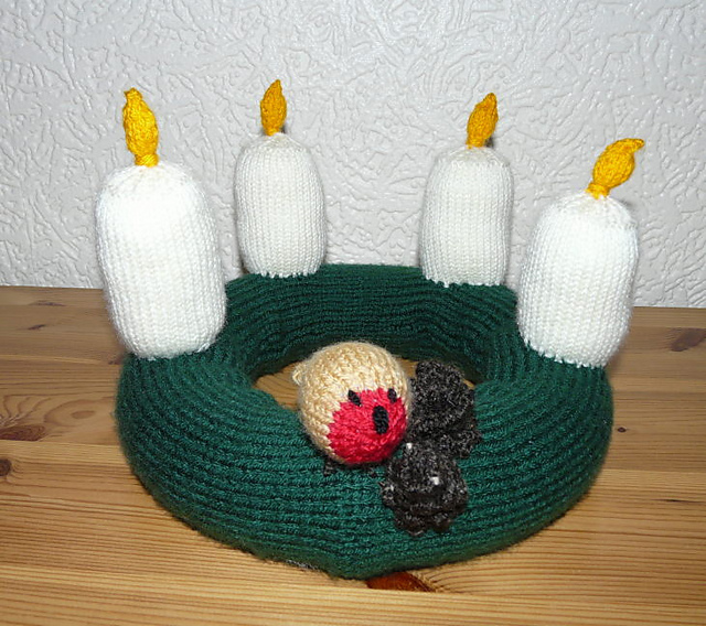 Gestrickter Adventskranz