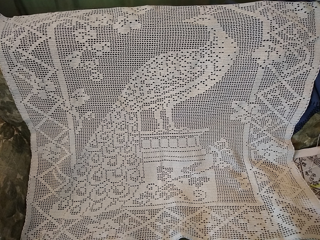 Fig. 6 / Fig. 11 Pillow