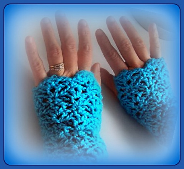 Fingerless gloves