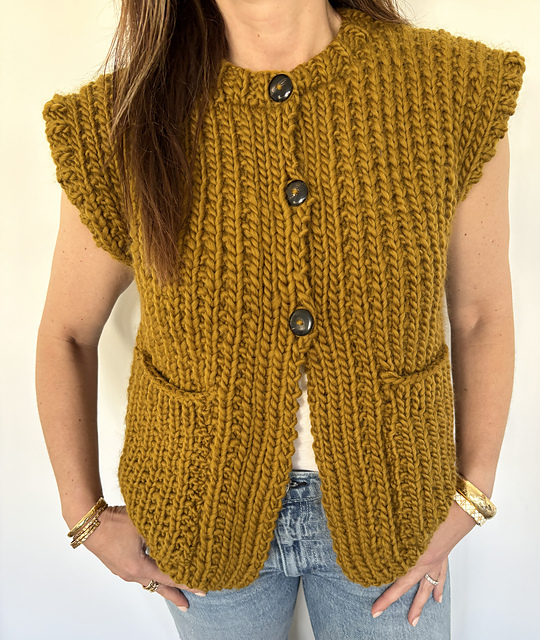 Chunky Knit Pocket Vest