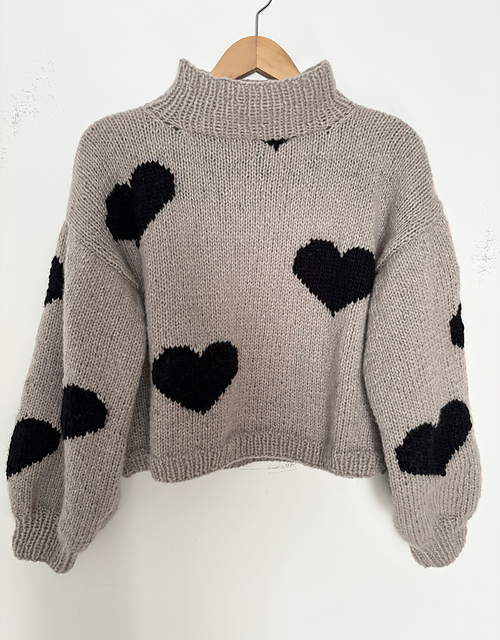 Sweet Heart Pullover