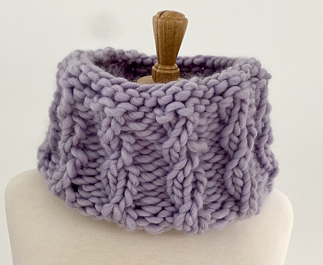 Bulky Mock Cable Cowl